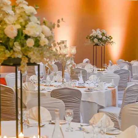 Sheraton 4* آثلون