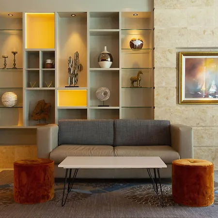 فندق Sheraton آثلون