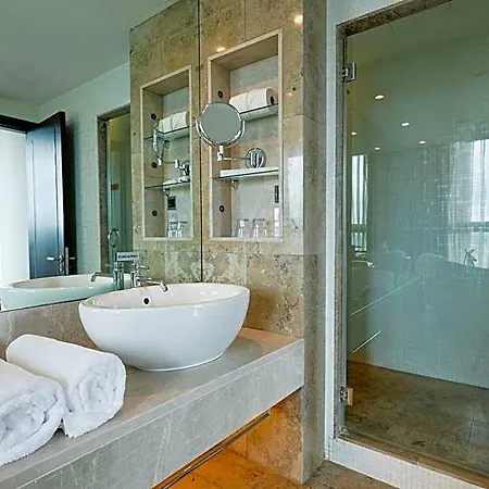 Sheraton 4*