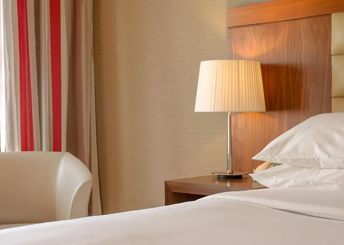 Sheraton Hotel 4*