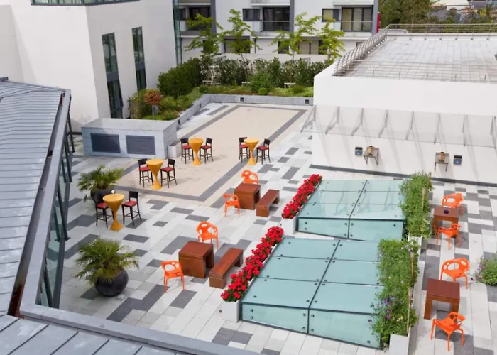 ホテル シェラトン アスロン 4*